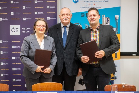 Előremutató együttműködés és vállalkozásismereti roadshow az Alba Regia Karon